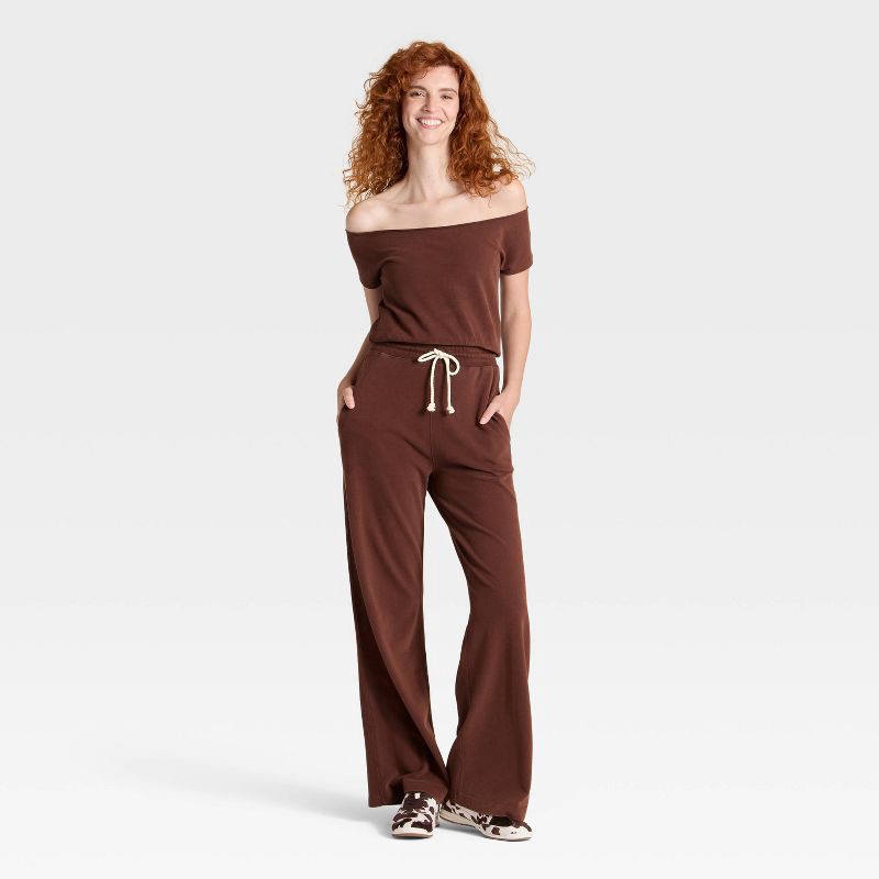 slide 3 of 3, Women's Mid-Rise Relaxed Leg Sweatpants - Universal Thread™ Brown XL, 1 ct
