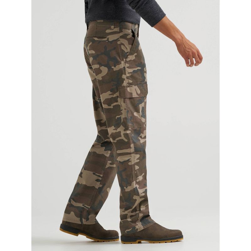 slide 3 of 8, Wrangler Men's ATG Regular Fit Straight Leg Sierra Cargo Pants - Camo 34x32, 1 ct