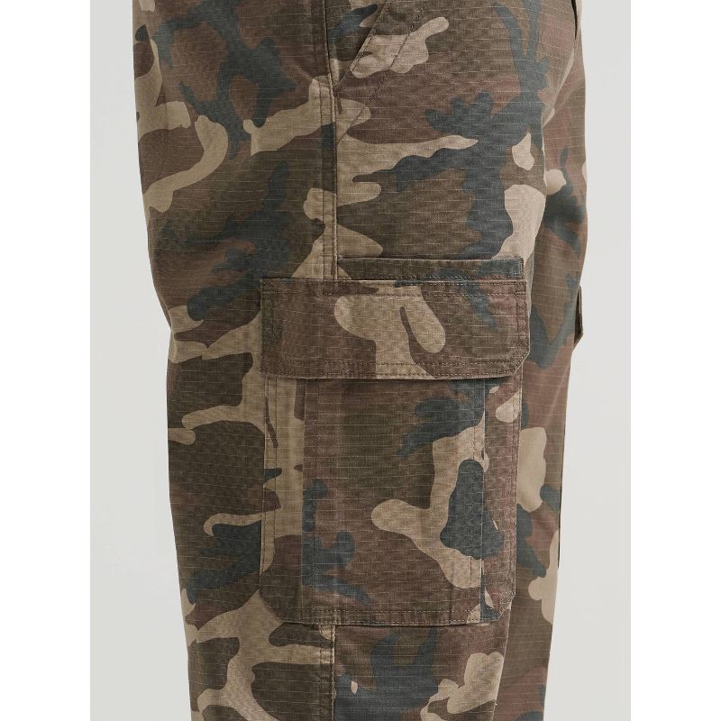 slide 5 of 8, Wrangler Men's ATG Regular Fit Straight Leg Sierra Cargo Pants - Camo 38x30, 1 ct