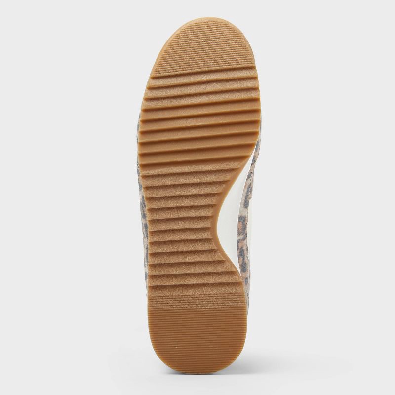 slide 4 of 4, Women's Skyler Sneakers with Memory Foam Insole – Universal Thread™ Light Brown 8, 1 ct