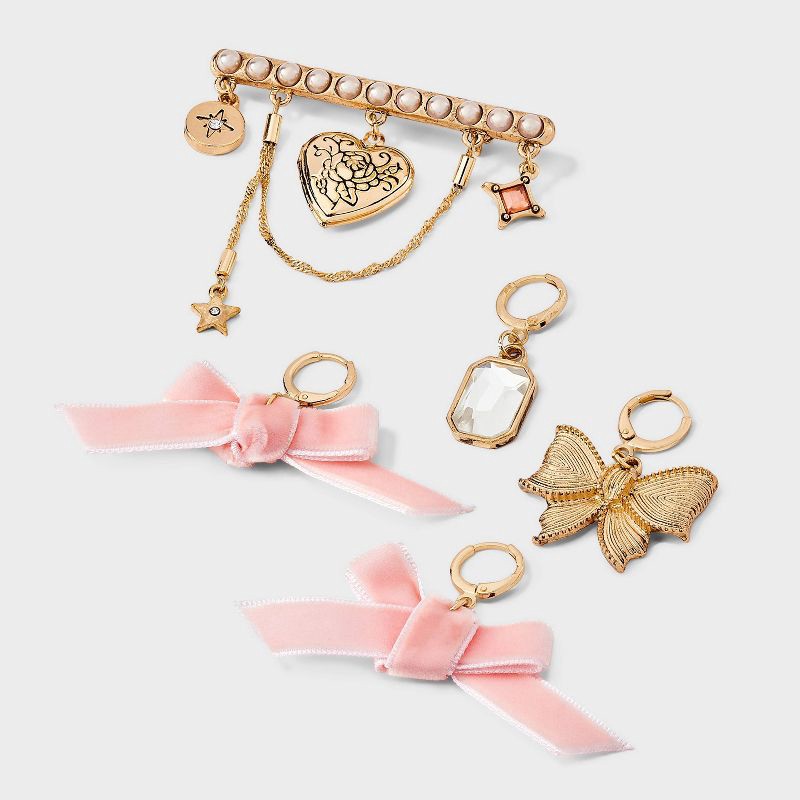 slide 2 of 3, Hearts Bows Shoe Charm Set - Wild Fable™ Gold, 1 ct