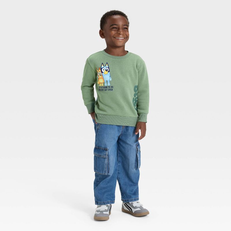 slide 4 of 4, Toddler Boys' Bluey Bingo Fleece Sweatshirt - Green 2T, 1 ct