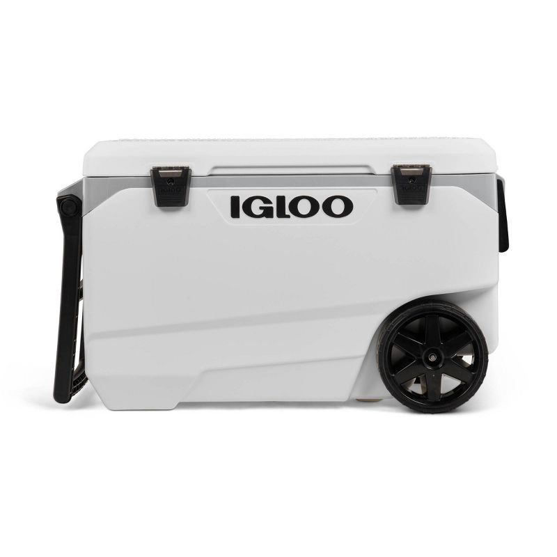 slide 4 of 14, Igloo Latitude 137 Cans 90 Quart Rolling Cooler - White: Polyethylene, Tow Handle, 137 cans, 90 qt