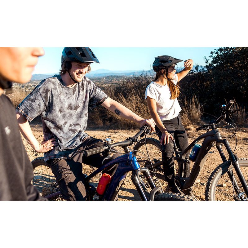 slide 18 of 19, JBL Portable Flip 7 Speaker - Purple, 1 ct