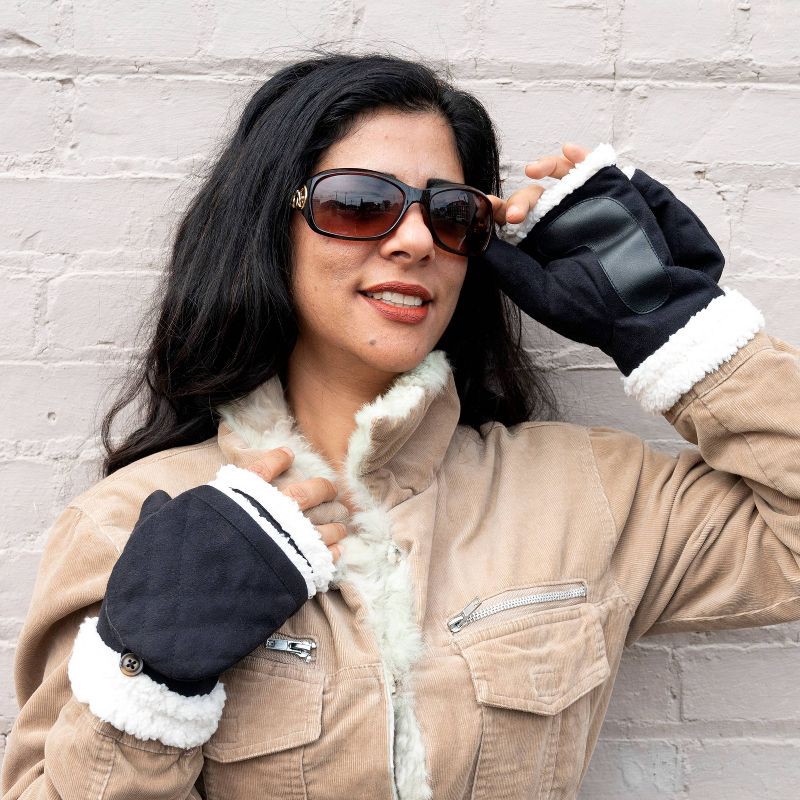 slide 5 of 5, Isotoner Microsuede Flip Mittens - Black L/XL, 1 ct