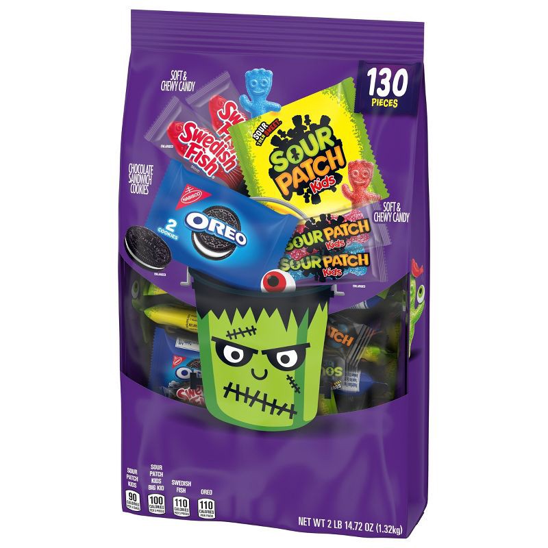 slide 6 of 11, SOUR PATCH KIDS Assorted Halloween Variety Bag Candy - 2.93lbs/130ct, 2.93 lb, 130 ct