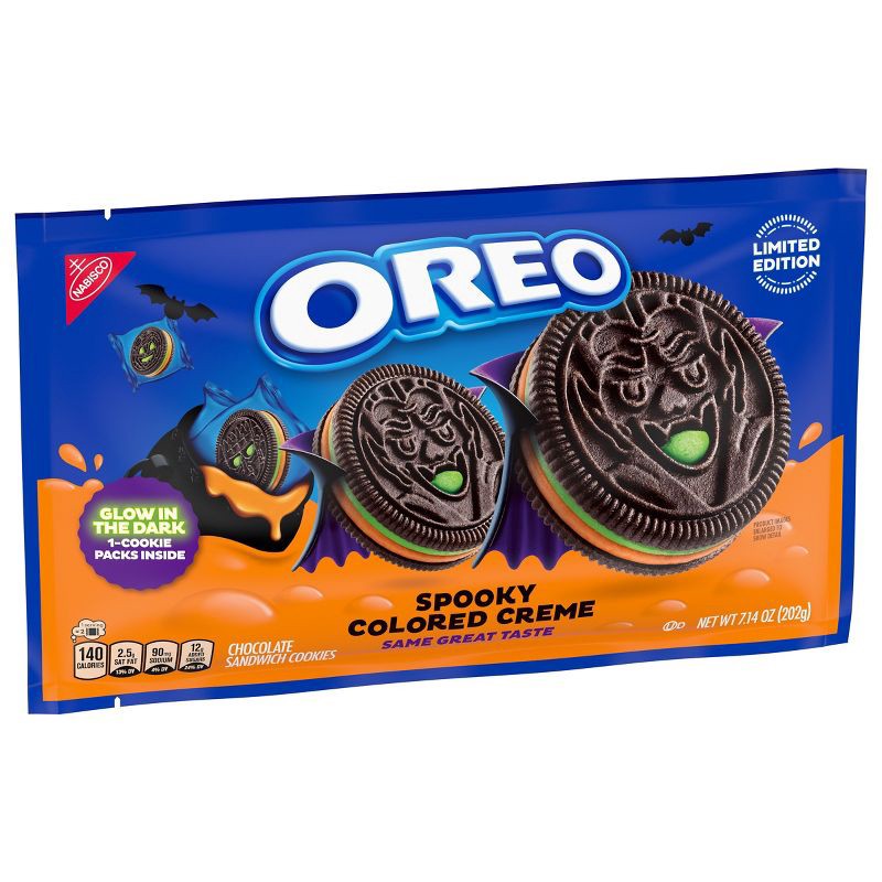 slide 3 of 14, Oreo Halloween Green and Orange Creme Chocolate Sandwich Cookies - 7.14oz/14ct, 7.14 oz, 14 ct