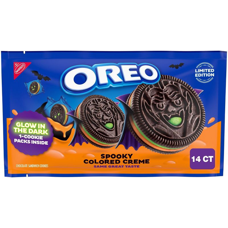 slide 1 of 14, Oreo Halloween Green and Orange Creme Chocolate Sandwich Cookies - 7.14oz/14ct, 7.14 oz, 14 ct