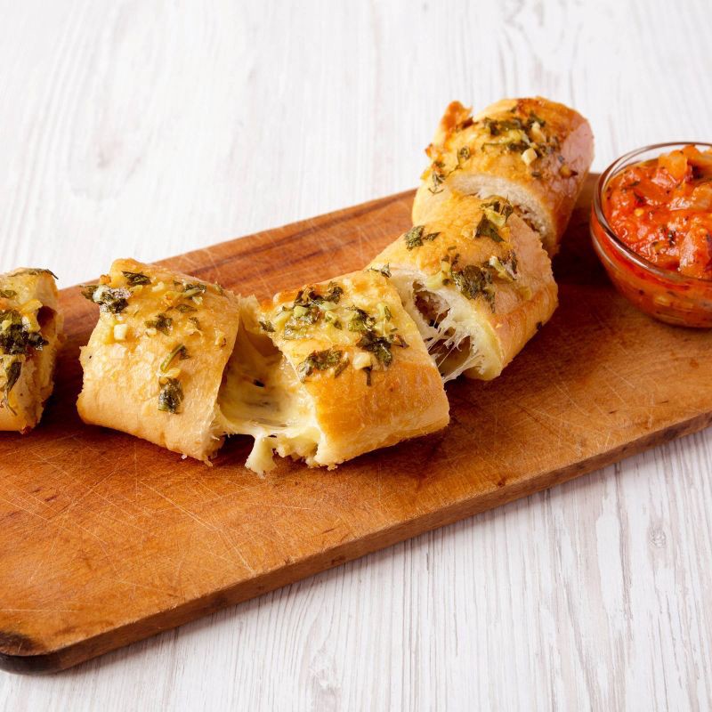 slide 4 of 7, Crystal Farms Garlic and Herb Shredded Mozzarella Cheese - 7oz, 7 oz