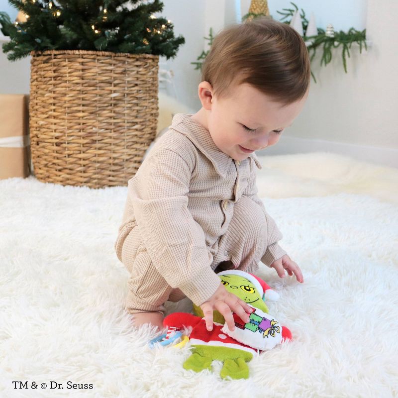 slide 7 of 8, Infantino Grinch Holiday Activity Toy, 1 ct