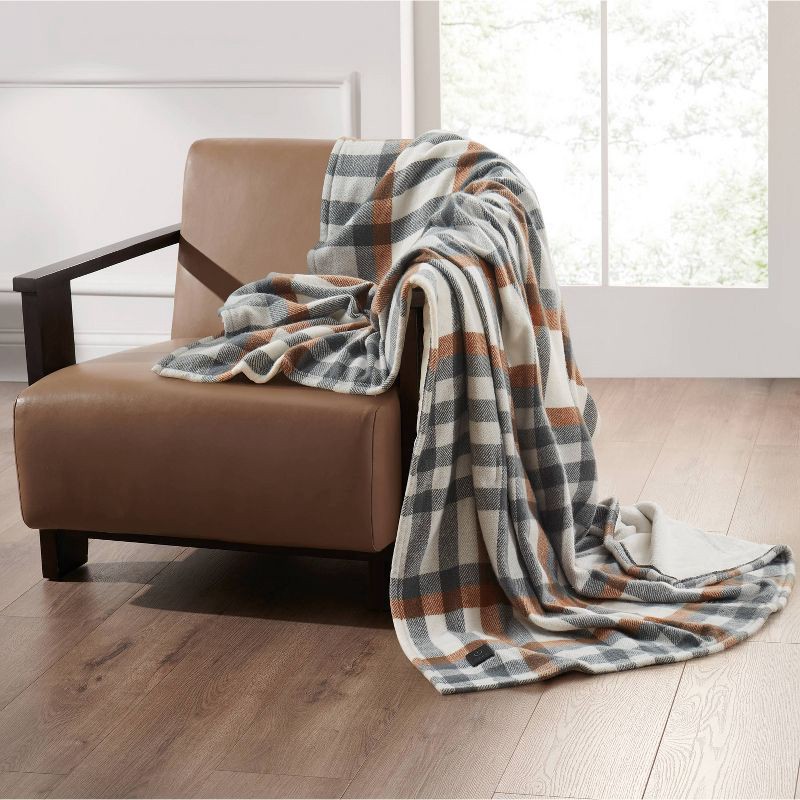 slide 1 of 5, Brookstone Heated Oversized Brushed Woven Knit Throw Multi Plaid, 1 ct