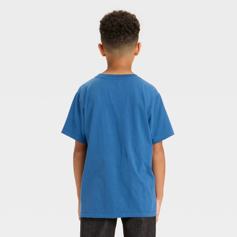 slide 3 of 4, Boys' Sonic the Hedgehog Short Sleeve Graphic T-Shirt - Royal Blue M, 1 ct