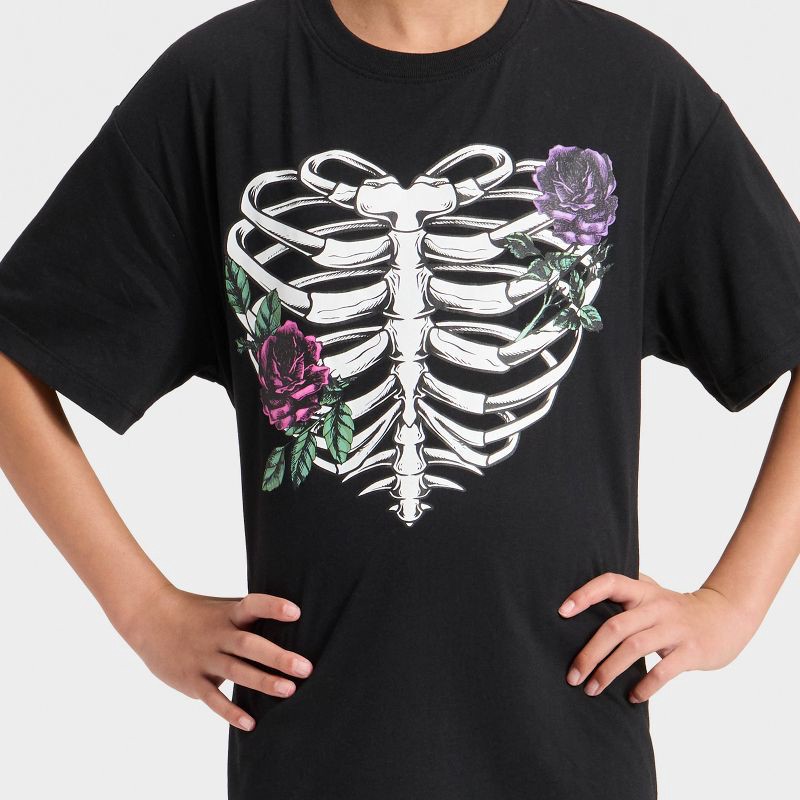 slide 4 of 4, Mad Engine Girls' Floral Ribcage Short Sleeve Oversized Graphic T-Shirt - Black L, 1 ct