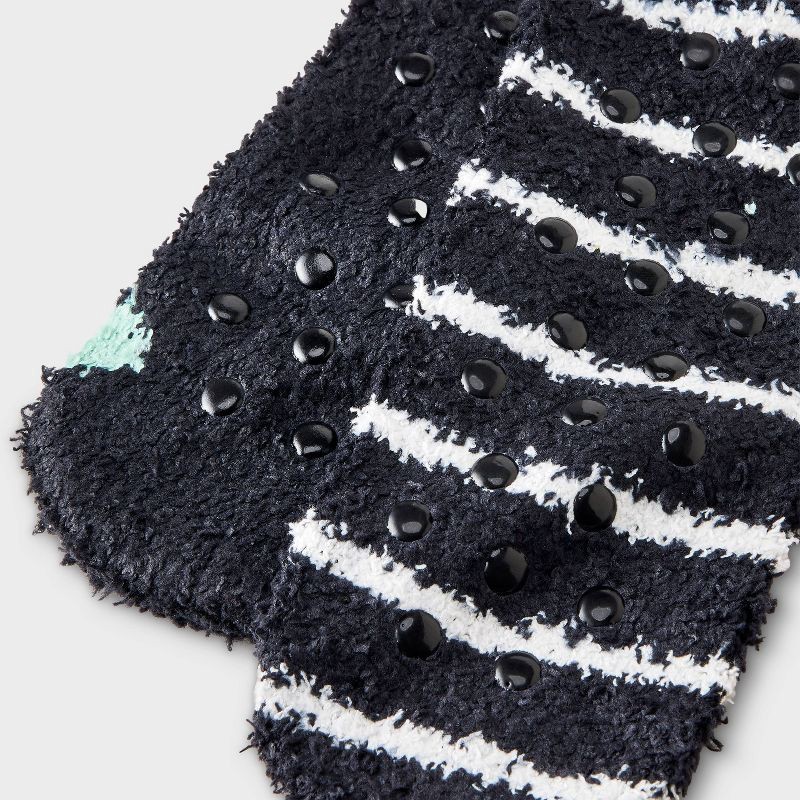 slide 3 of 3, Women's Frog 2pk Cozy Liner Socks - Black/Green/White 4-10, 2 ct