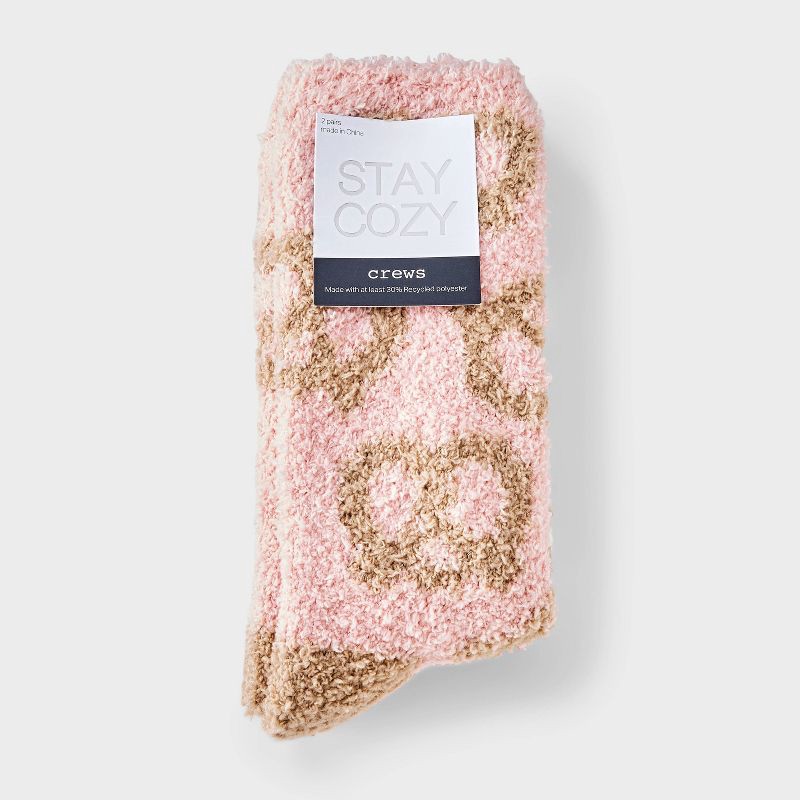 slide 2 of 3, Women's Pretzel 2pk Cozy Crew Socks - Pink/Brown/Oatmeal 4-10, 2 ct