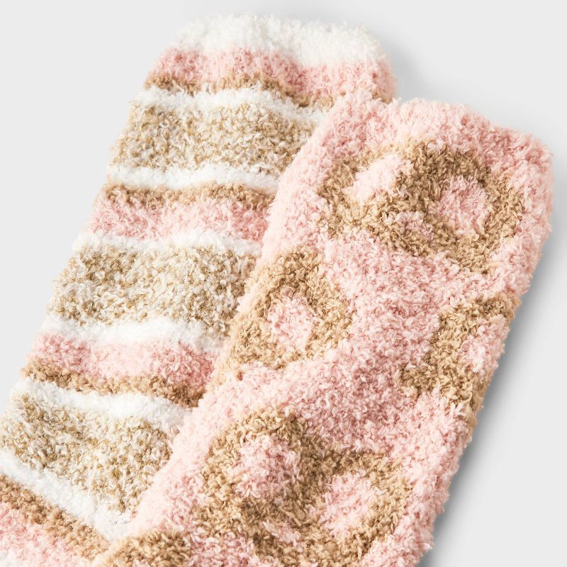 slide 3 of 3, Women's Pretzel 2pk Cozy Crew Socks - Pink/Brown/Oatmeal 4-10, 2 ct
