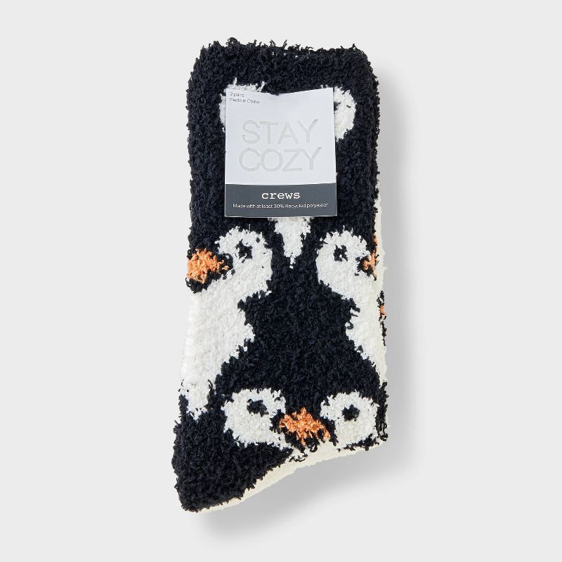 slide 2 of 3, Women's Penguin 2pk Cozy Crew Socks - Black/White 4-10, 2 ct