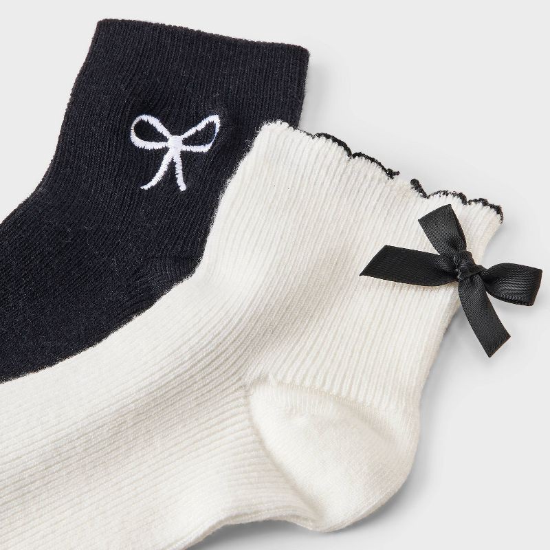 slide 3 of 3, Women's Scallop Edge Bow Ultra Soft Rib-Knit 2pk Ankle Socks - Auden™ Ivory/Black 4-10, 2 ct