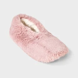Women's Plush Faux Fur Cozy Slipper Socks with Slip Resistant Soles - Auden™ Pink M/L