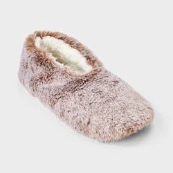 Women's Plush Faux Fur Cozy Slipper Socks with Slip Resistant Soles - Auden™ Soft Brown M/L