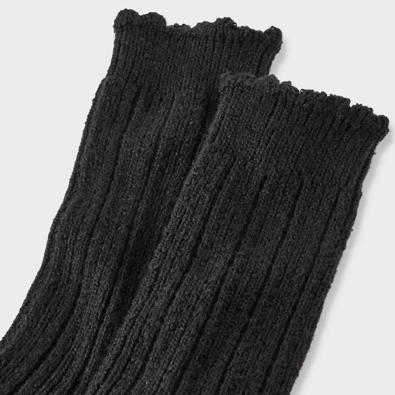 slide 3 of 3, Women's Scalloped Edge Textured Ribbed Super Soft Crew Boot Socks - Auden™ Black 4-10, 1 ct