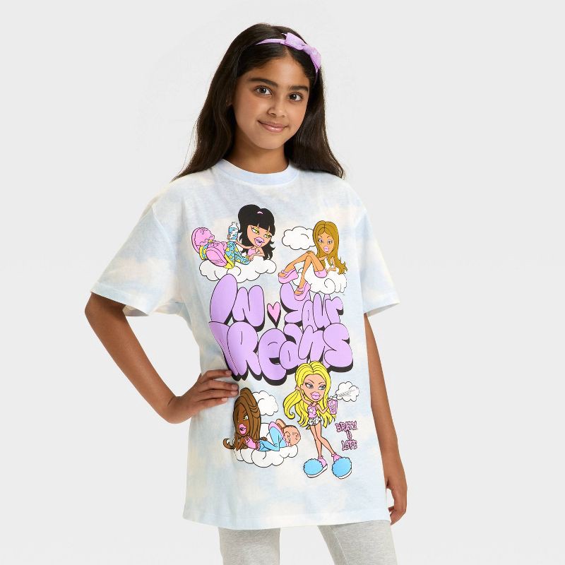 Girls' Bratz 'In Your Dreams' Short Sleeve Oversized Graphic T