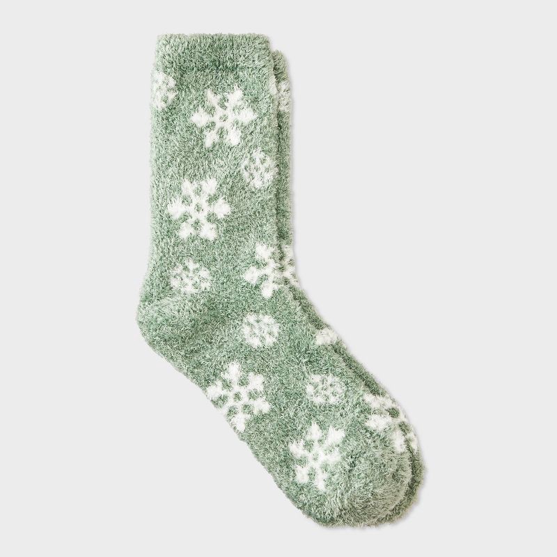 slide 1 of 3, Women's Snowflake Cozy Crew Socks - Auden™ Green 4-10, 1 ct