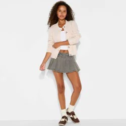 Women's Crewneck Heritage Cable Cardigan - Wild Fable™ Off-White M