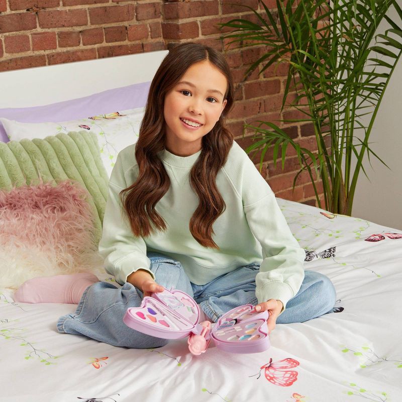 slide 5 of 6, Make It Real Butterfly Cosmetic Set, 1 ct