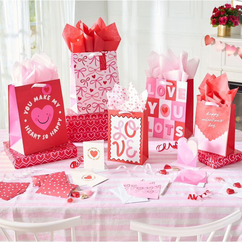 slide 5 of 5, American Greetings Valentine's Day Blank Note Cards Linked Hearts 10ct, 10 ct