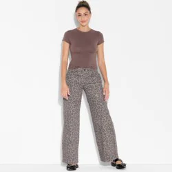 Women's Short Sleeve Crewneck T-Shirt - Wild Fable™ Brown L