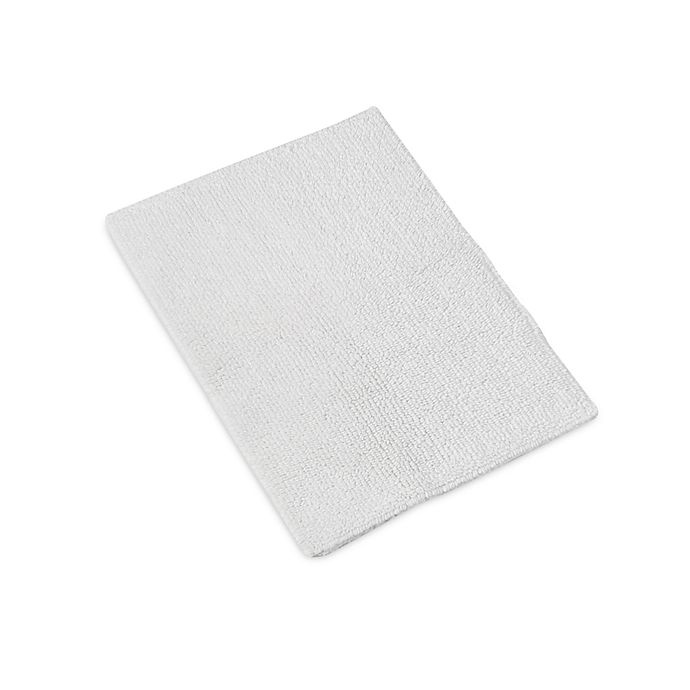 slide 1 of 1, Mohawk Home Mohawk Step Out Bath Rug - White, 17 in x 24 in