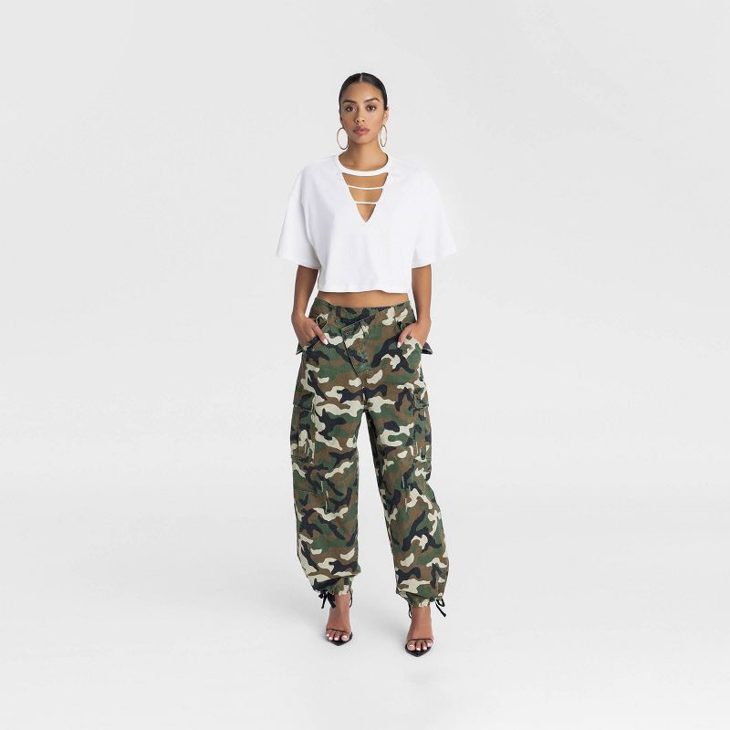 slide 3 of 3, KBB by KAHLANA Women's Mid-Rise Straight Leg 'The Cargo Jogger' - Dark Camo XS, 1 ct