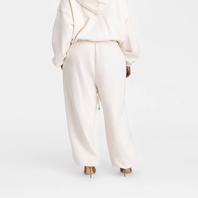 slide 2 of 3, KBB by KAHLANA Women's High-Rise Straight Leg 'The Dwayne Sweats'- Cream XXL, 1 ct