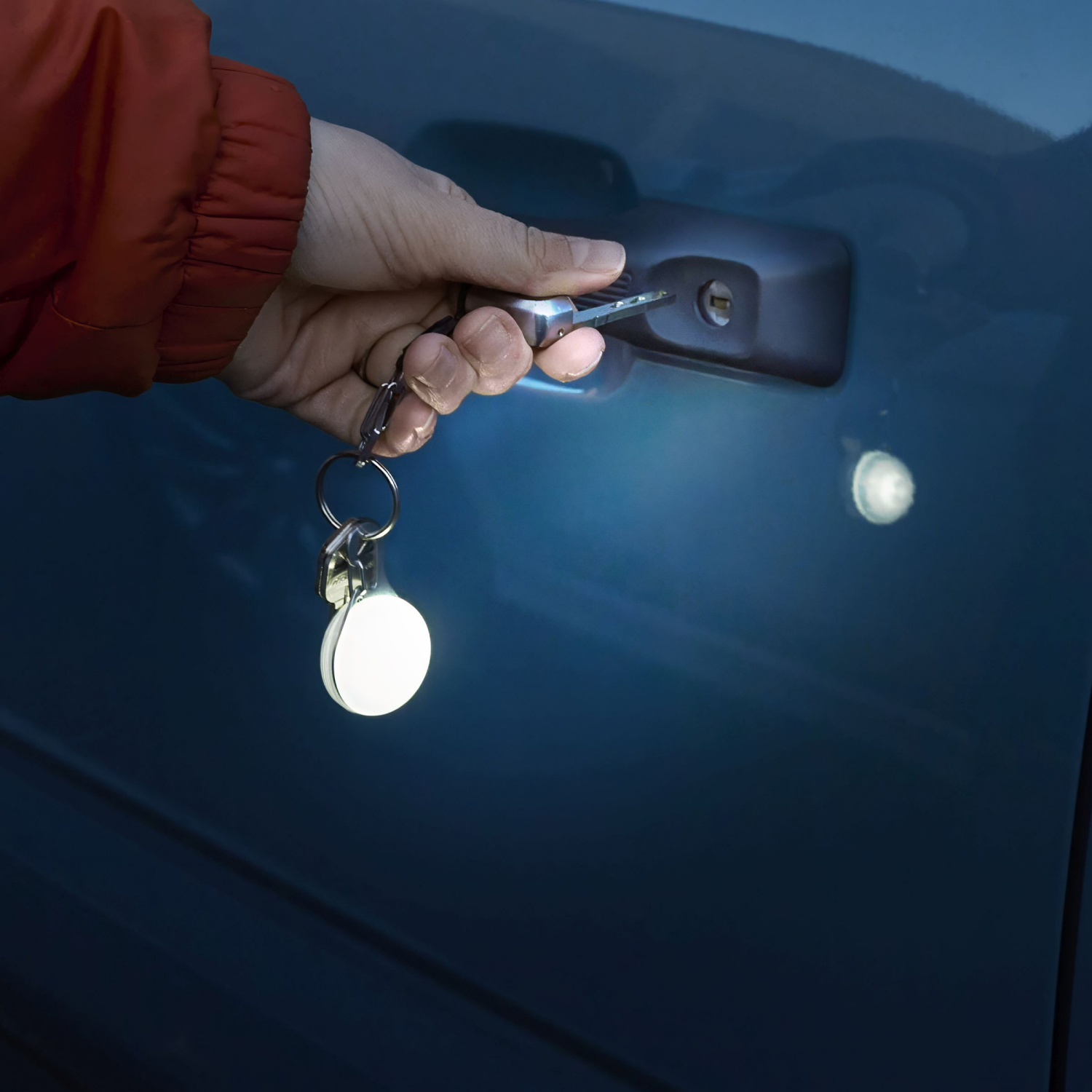 slide 4 of 5, NITE IZE NiteIze SpotLit Rechargeable Carabiner Light, White, 1 ct