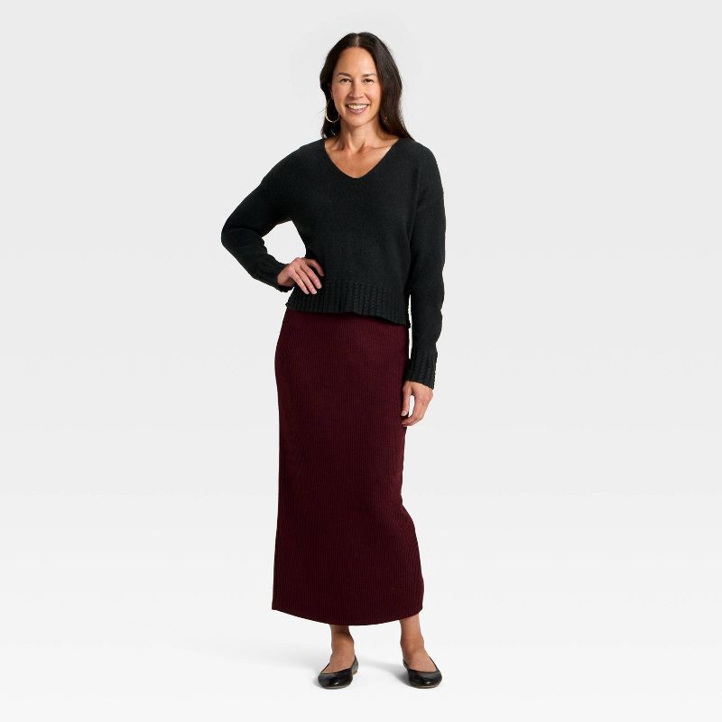 slide 3 of 3, Women's Long Sleeve Cable Trim V-Neck Pullover Sweater - Universal Thread™ Black M, 1 ct