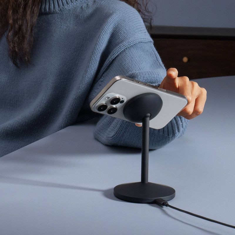 slide 4 of 7, Anker Qi2 15W MagGo Wireless Stand Charger, 1 ct