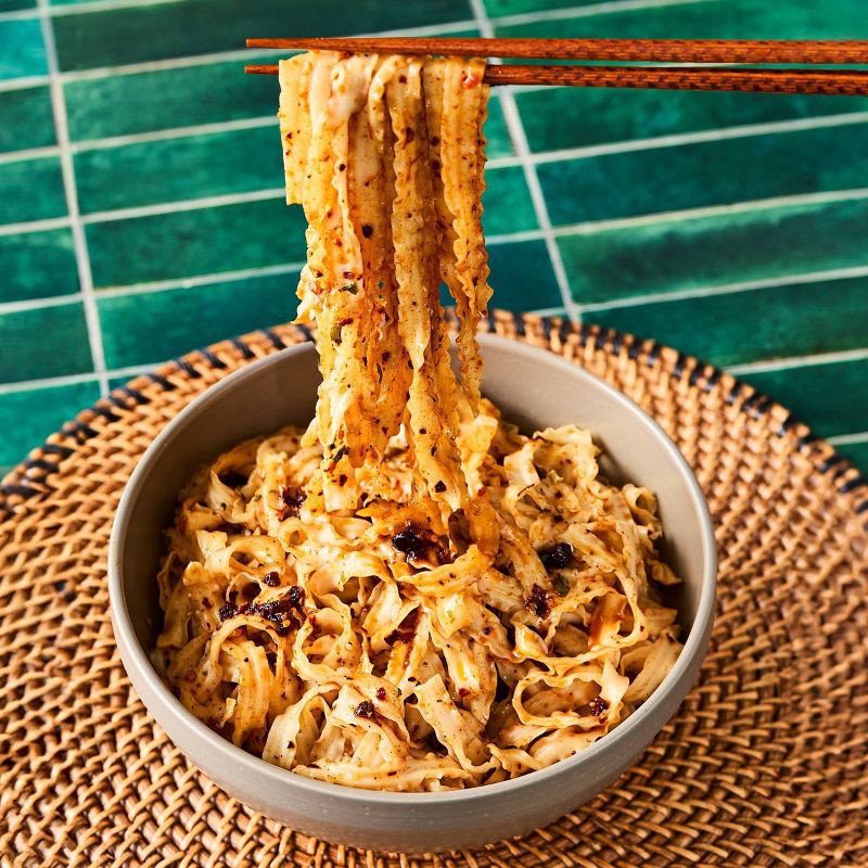 slide 4 of 6, FLY BY JING Holiday Noodle Gift Set - 20.2oz, 20.2 oz