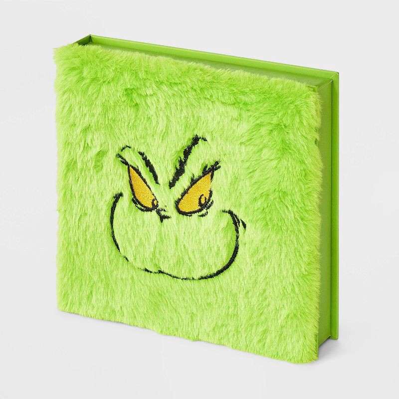 slide 1 of 4, How the Grinch Stole Christmas Women's The Grinch Furry Face Box of Cozy Embroidered Crew Socks - Green/Pink 4-10, 1 ct