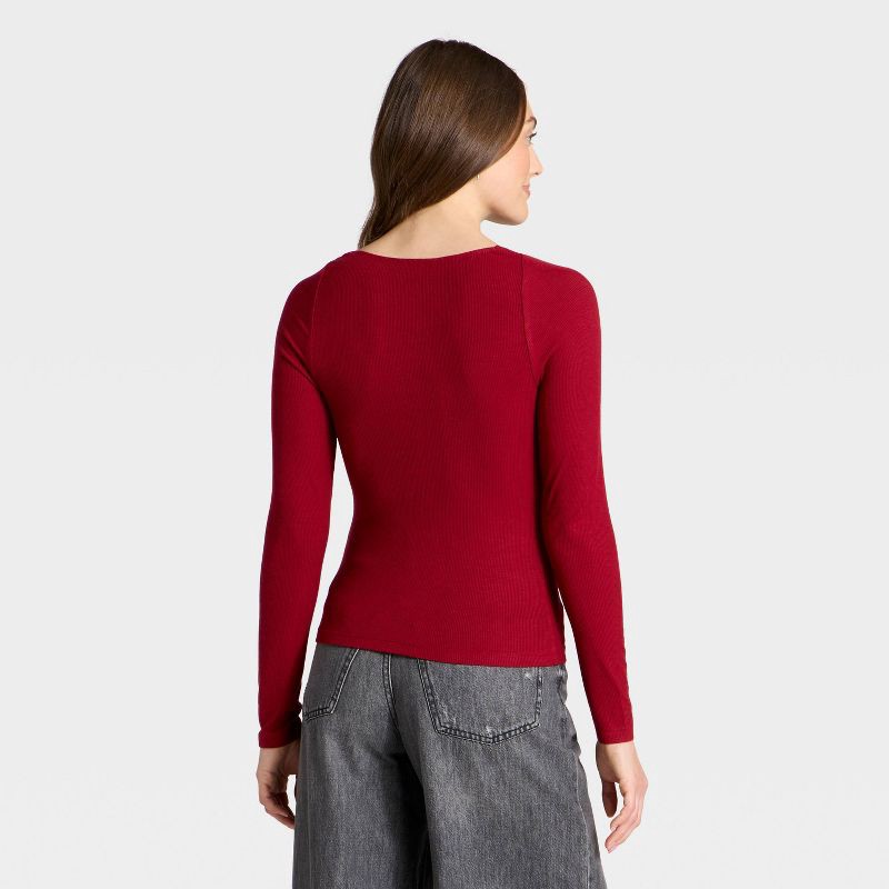 slide 2 of 4, Women's Long Sleeve V-Neck Lace Trim T-Shirt - Universal Thread™ Maroon M, 1 ct