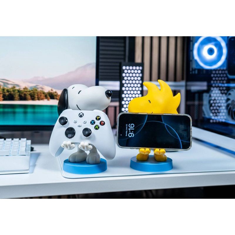 slide 2 of 16, Peanuts Cable Guy Phone and Controller Holder 2-Pack, 1 ct
