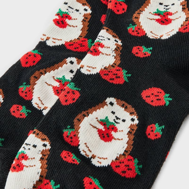 slide 3 of 3, Women's Strawberry Patch Hedgehog Ankle Socks - Black 4-10, 1 ct