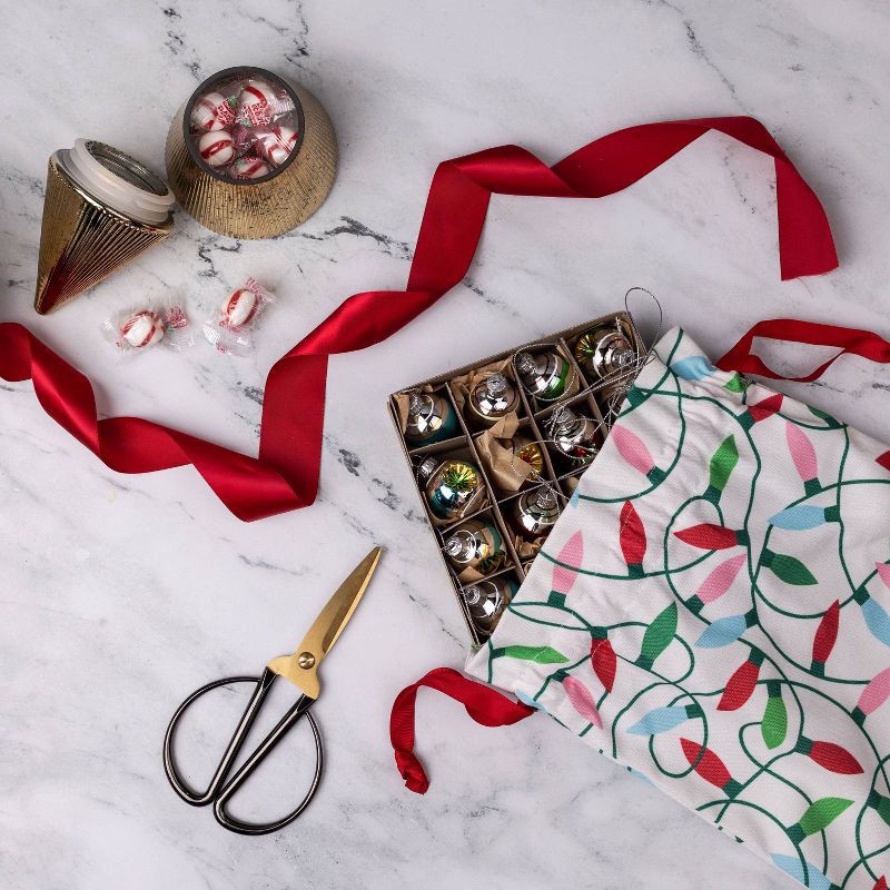 slide 3 of 3, DesignWorks Ink Holiday Gift Bag, 1 ct