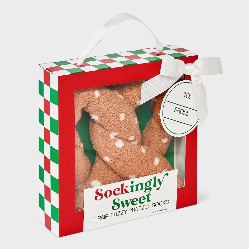 slide 1 of 4, Women's Pretzel Christmas Cozy Crew Socks - Brown/White 4-10, 1 ct