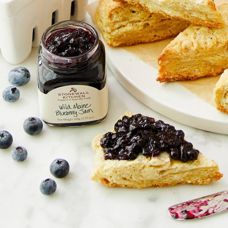 slide 4 of 8, Stonewall Kitchen Holiday Jam Tree Gift Set - 1.65lbs/3pc, 1.65 lb, 3 ct