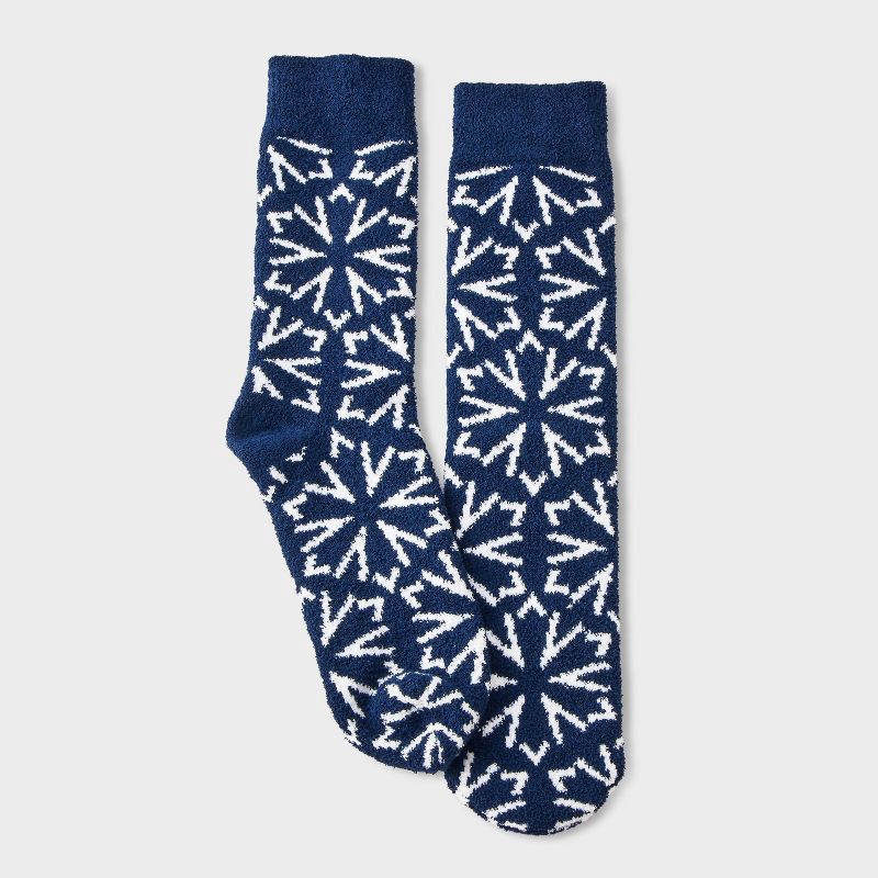 slide 2 of 3, Men's Snowflakes Cozy Crew Socks - Wondershop™ Navy Blue 6-12, 1 ct