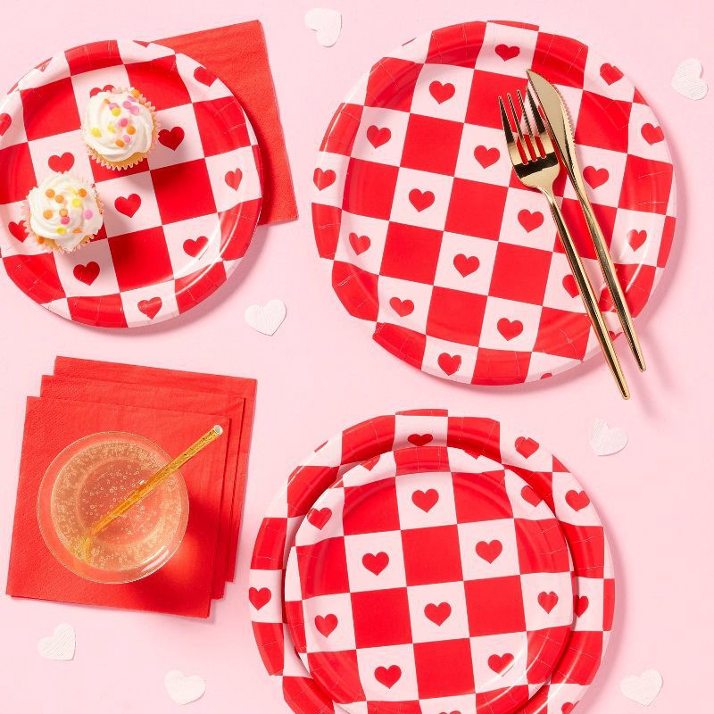 slide 2 of 3, 20ct Valentine's Day Checkered Heart Dinner Plates - Spritz™, 20 ct
