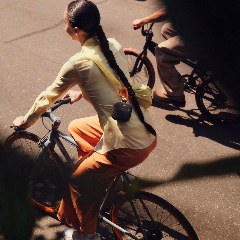 slide 9 of 9, Bose SoundLink Micro Portable Speaker (2nd Gen) - Black, 1 ct