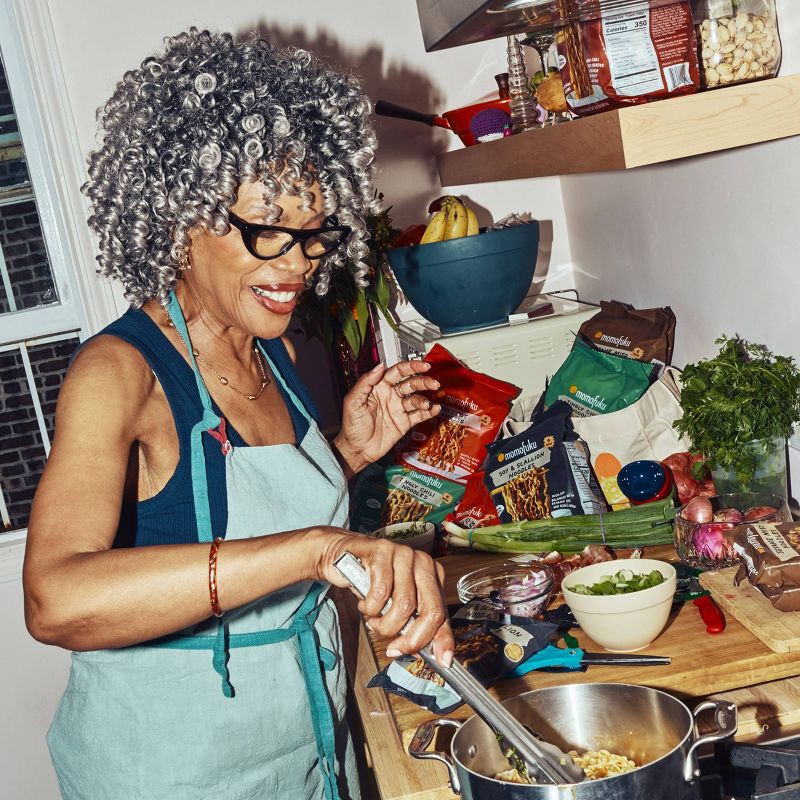 slide 9 of 11, MOMOFUKU Sweet and Spicy Noodles - 14.12oz/4ct, 14.12 oz, 4 ct