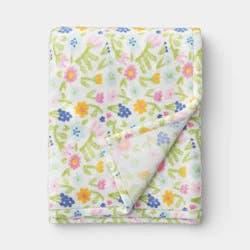 Floral Printed Plush Polyester Throw Blanket - Room Essentials™